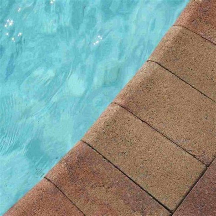 How much does it cost to replace pool coping?